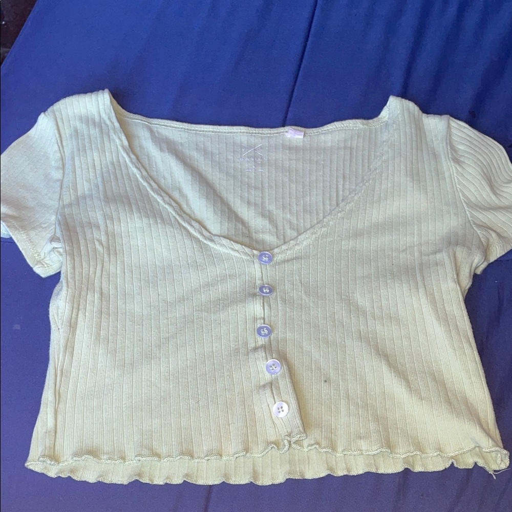 PacSun Women’s Ribbed Button-Up Crop Top - Green